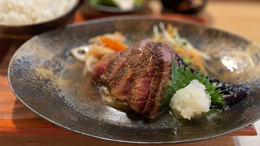 【経堂駅チカ】オシャレ居酒屋🏮ランチでお得に美味しいお肉いか...